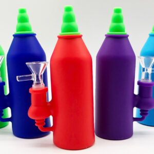 SRIRACHA SAUCE BOTTLE